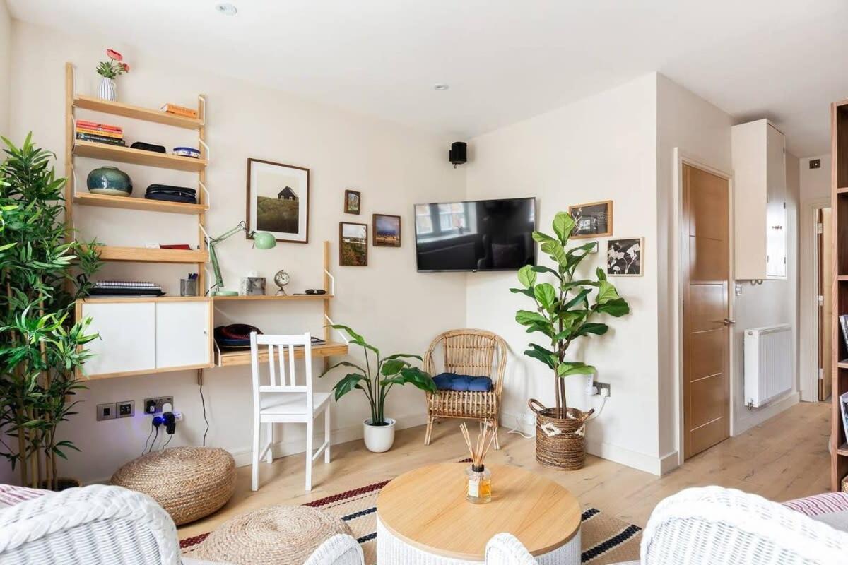 Large Luxury Studio In Heart Of Richmond Richmond  Zewnętrze zdjęcie