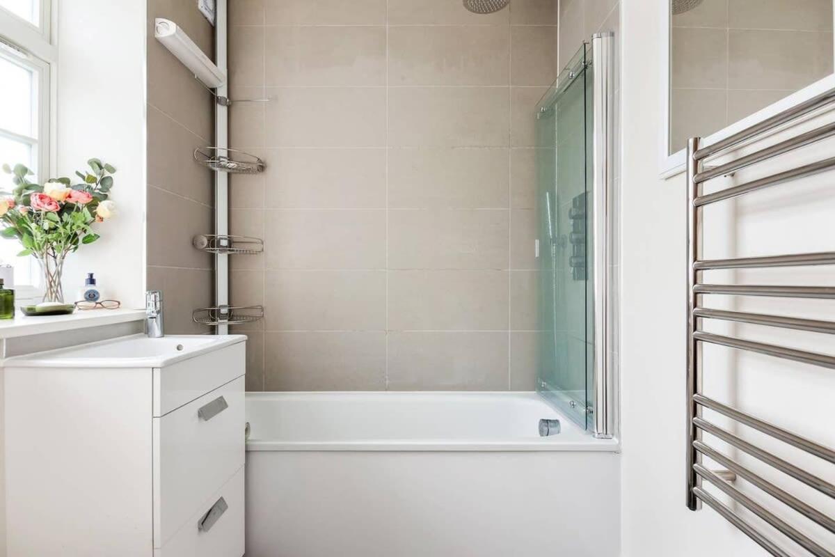 Large Luxury Studio In Heart Of Richmond Richmond  Zewnętrze zdjęcie